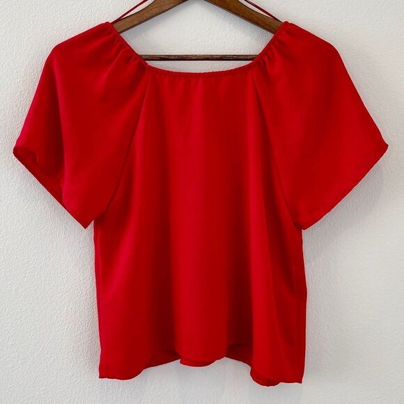 URBAN ROMANTICS RED BUTTON UP SHORT SLEEVE BLOUSE SIZE SMALL NWOT - Picture 5 of 6